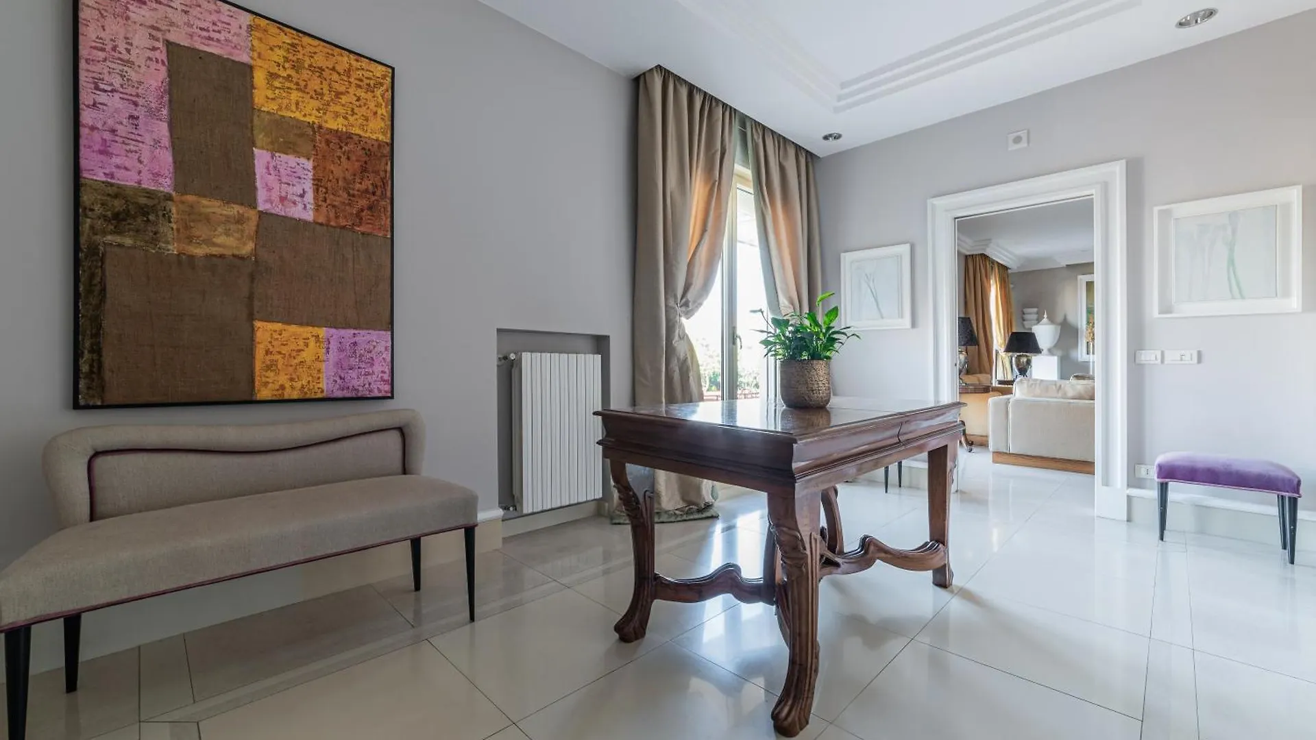 Home Tawn Luxury Apartment 바리