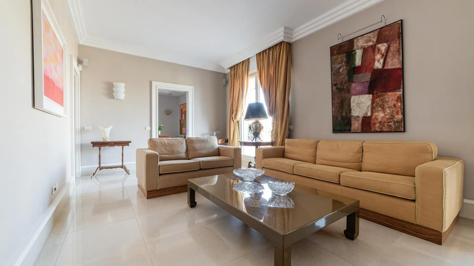 Home Tawn Luxury Apartment 바리
